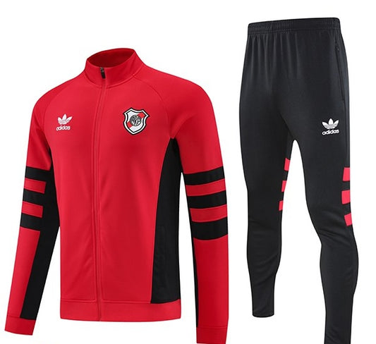 Conjunto deportivo / Tela Spandex River.